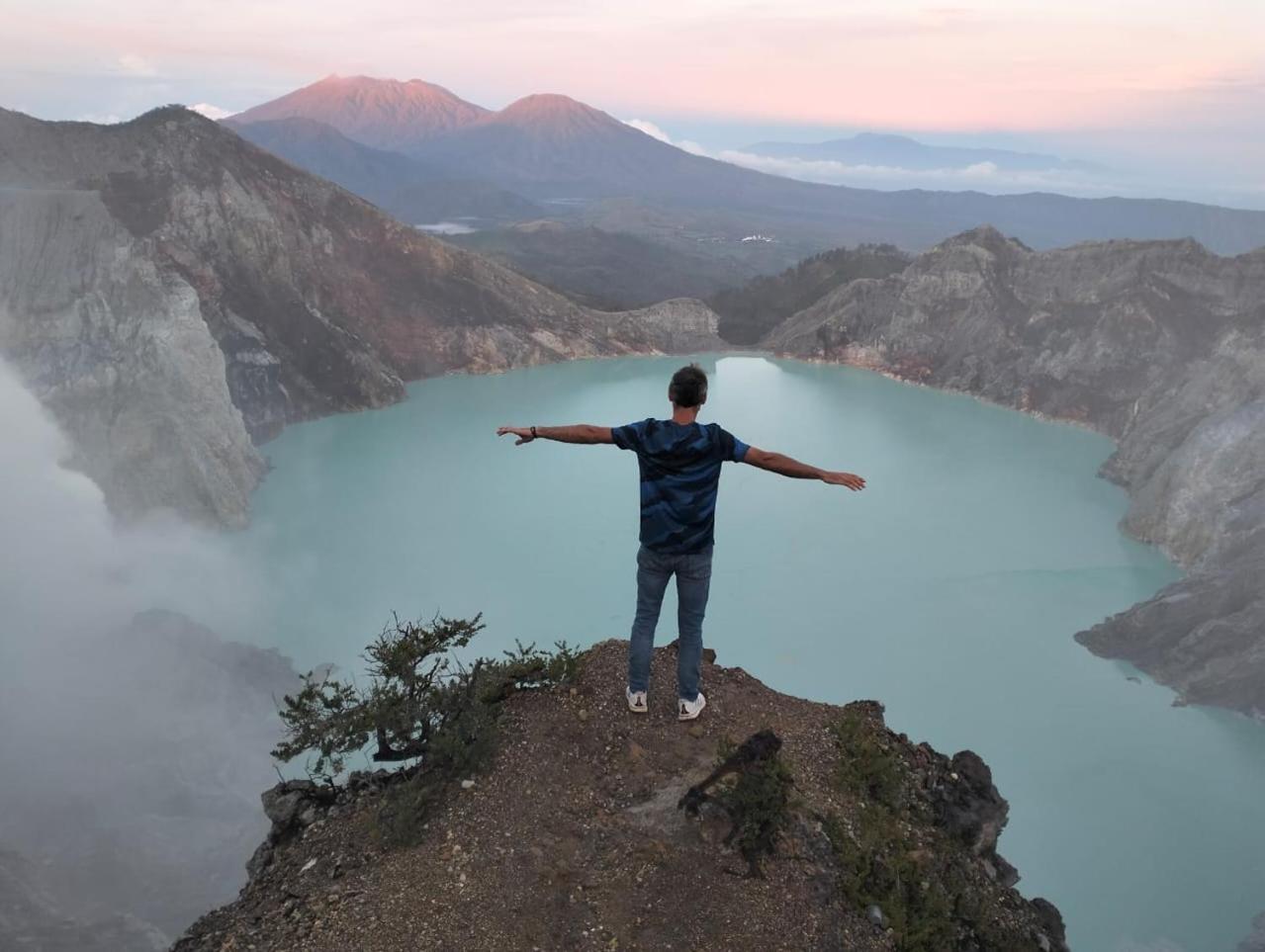 Nio Homestay And Tour Licin Экстерьер фото