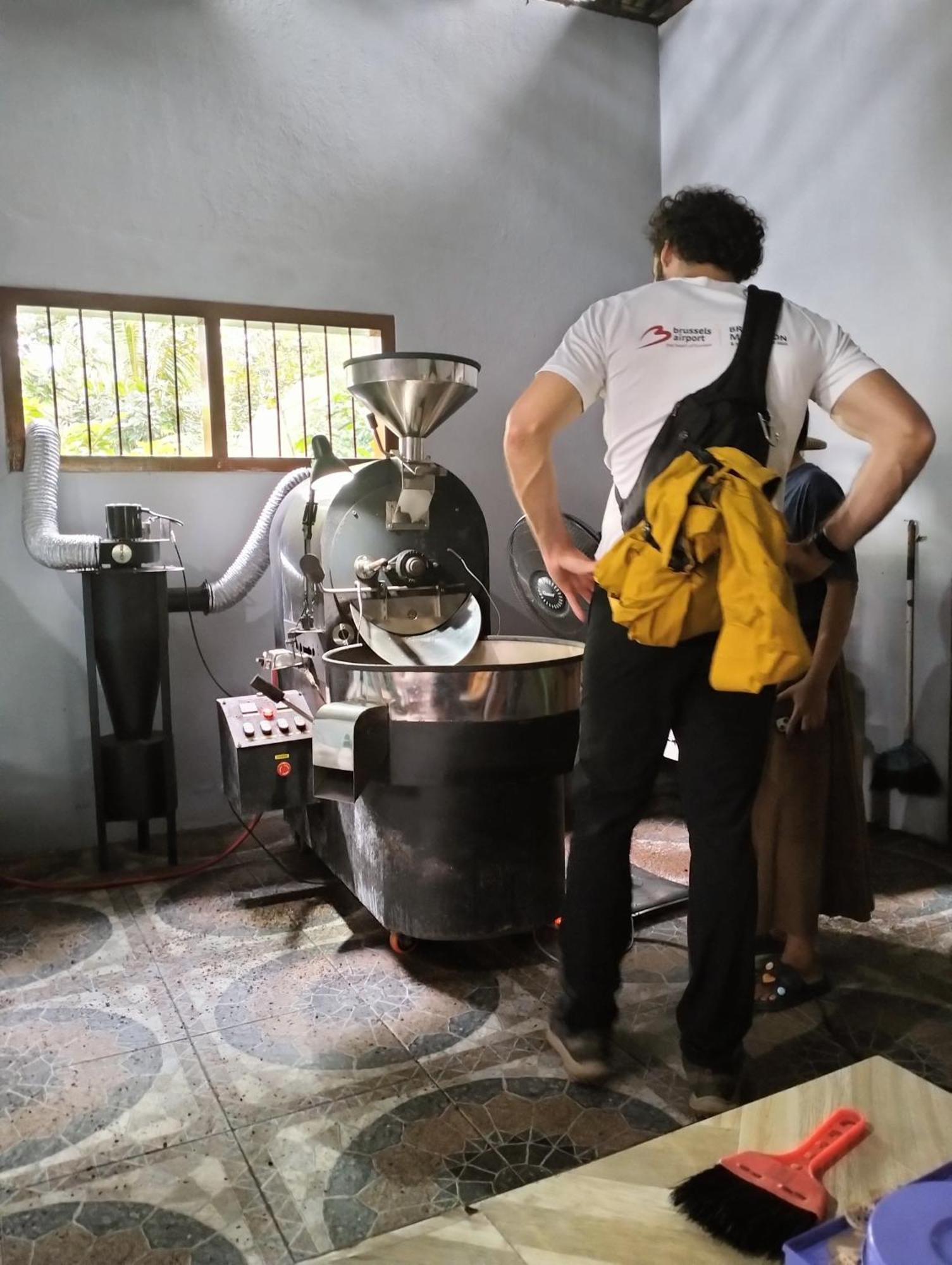 Nio Homestay And Tour Licin Экстерьер фото